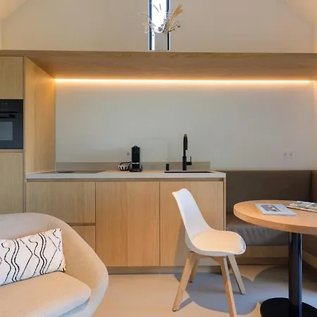 Elements The Luxe En